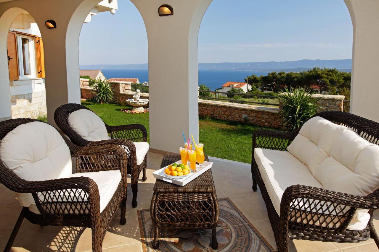Villa Nera Bol Exterior photo
