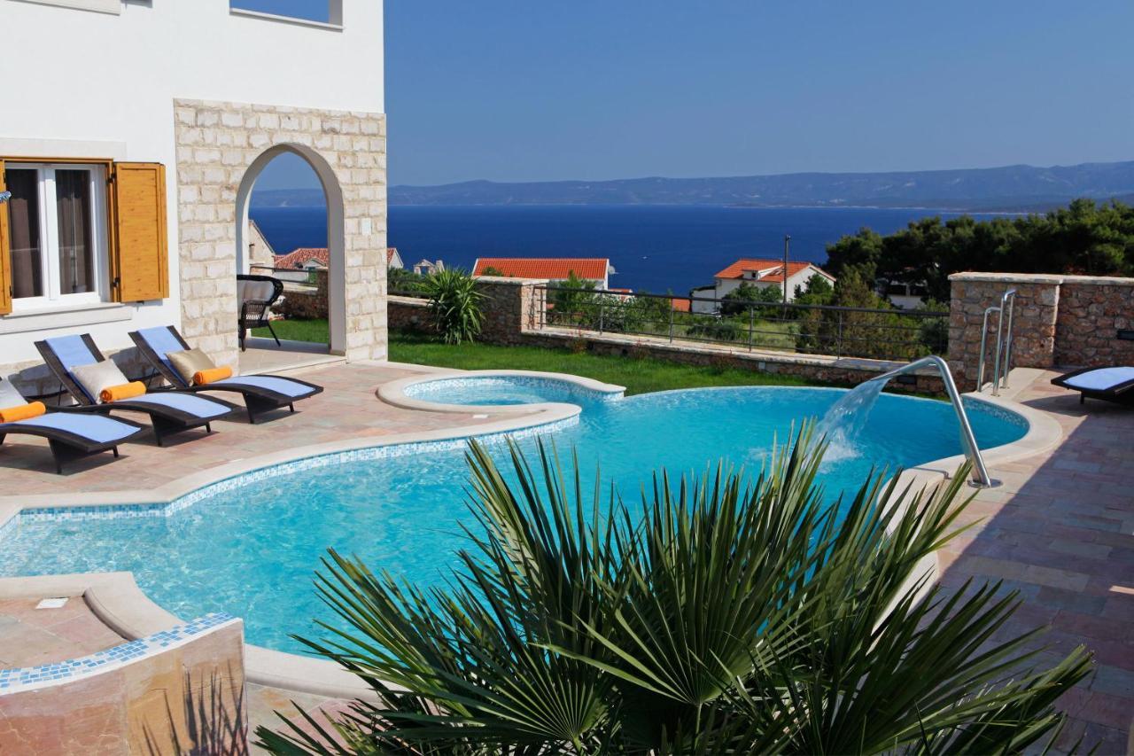 Villa Nera Bol Exterior photo